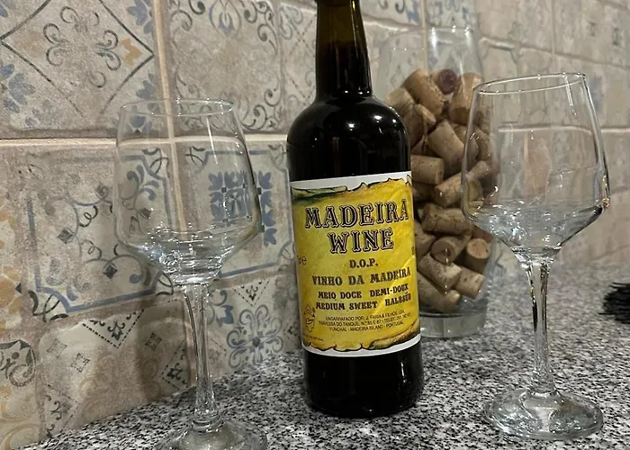 Loft In Madeira Daire